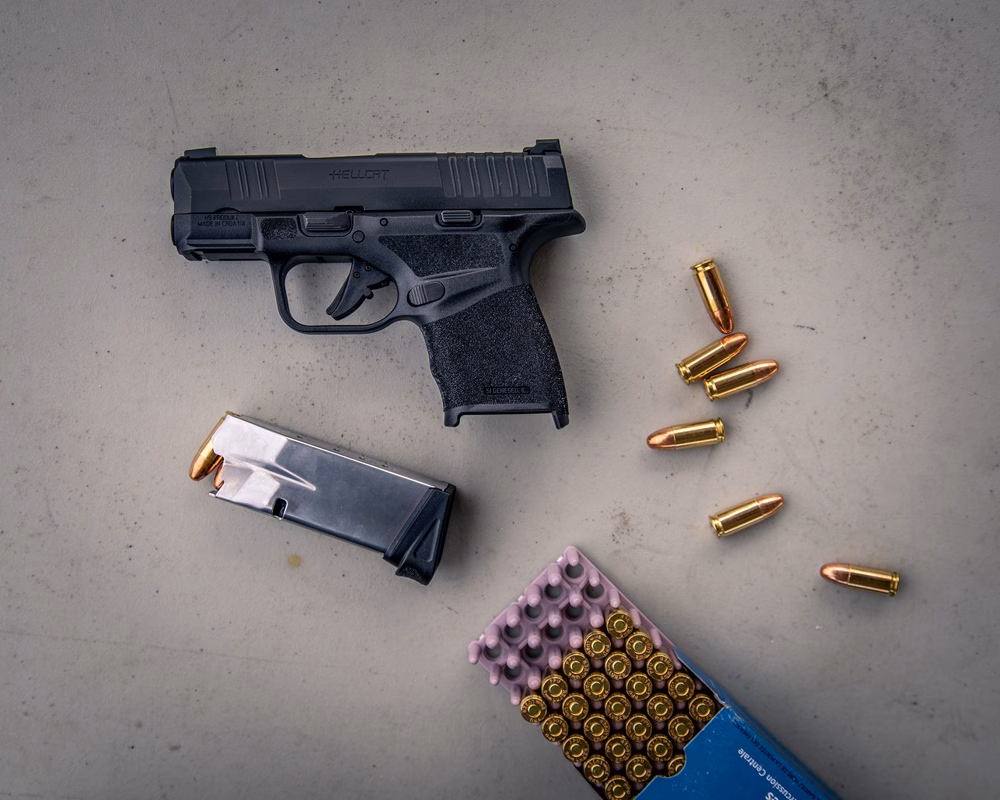 Sub-Compact 9mm Handgun Buyer’s Guide 6 20210528 Springfield Armory Hellcat 04 1 1